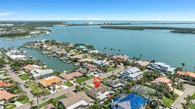 6129 LEELAND STREET S, St Petersburg, FL 33715