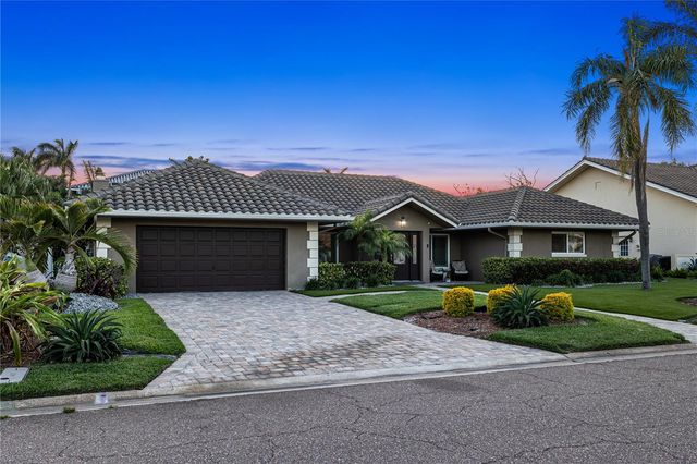 6129 LEELAND STREET S, St Petersburg, FL 33715