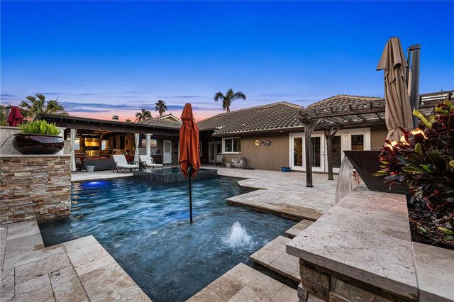 6129 LEELAND STREET S, St Petersburg, FL 33715