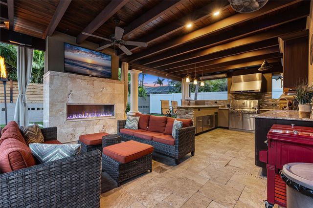 6129 LEELAND STREET S, St Petersburg, FL 33715