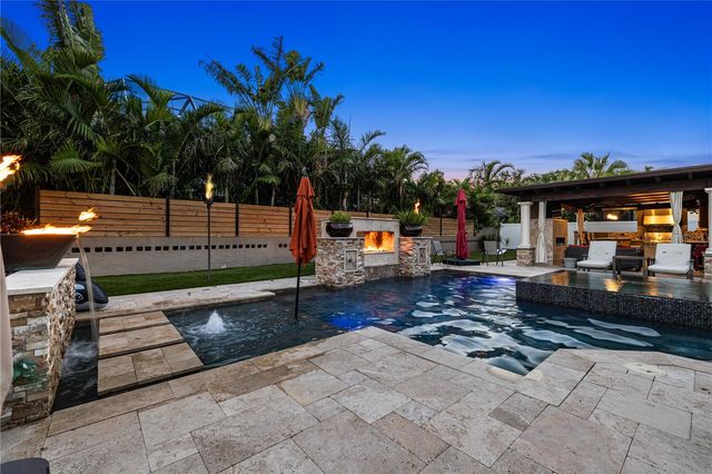 6129 LEELAND STREET S, St Petersburg, FL 33715