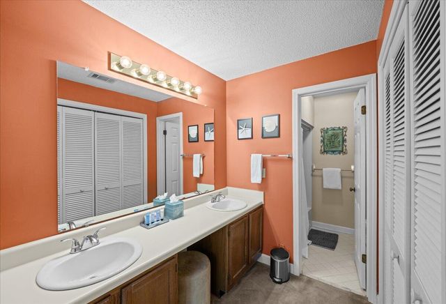 304 Southlake Court 304, Niceville, FL 32578