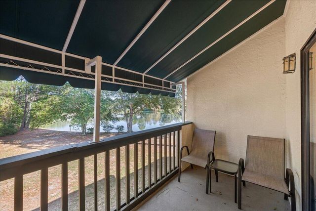 304 Southlake Court 304, Niceville, FL 32578