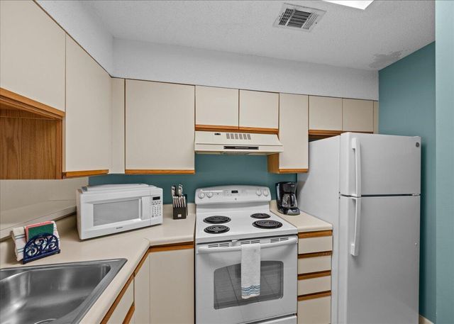 304 Southlake Court 304, Niceville, FL 32578