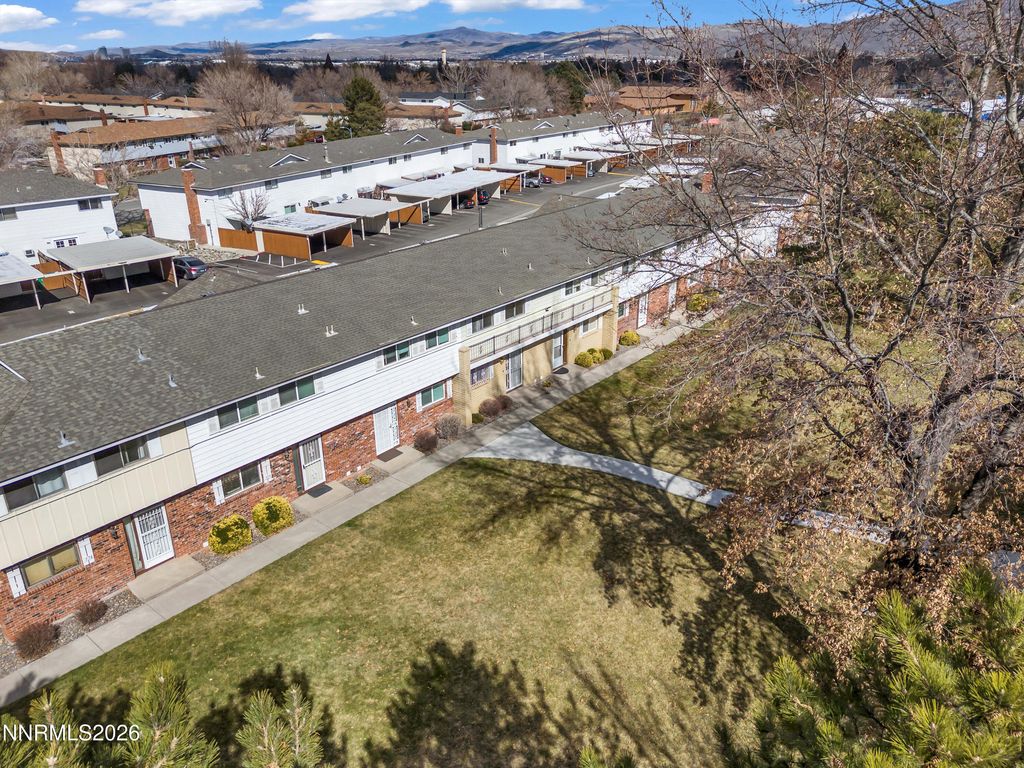 Image 3 of property listing at 577 Smithridge Park, Reno, NV 89502