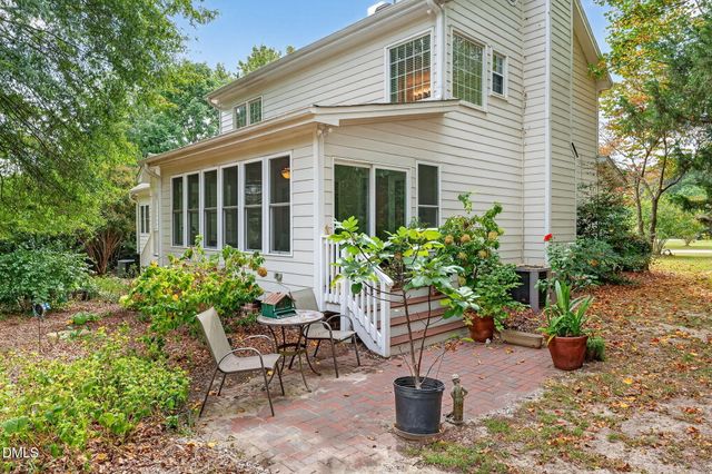 6009 Swales Way, Raleigh, NC 27603