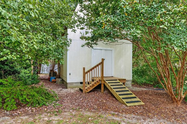 6009 Swales Way, Raleigh, NC 27603