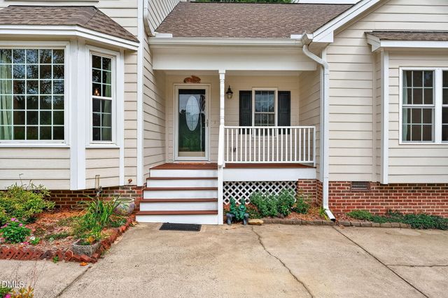 6009 Swales Way, Raleigh, NC 27603