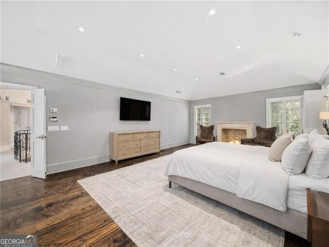 2740 Northside Drive NW, Atlanta, GA 30305