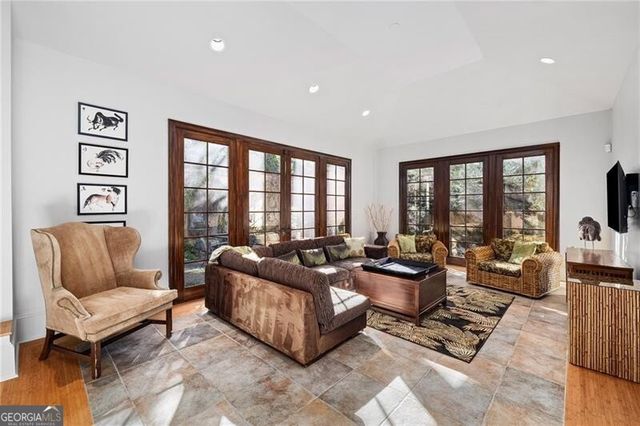 2740 Northside Drive NW, Atlanta, GA 30305