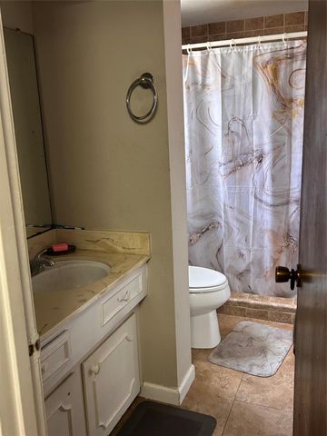 1707 Winter Bay Lane, Houston, TX 77088