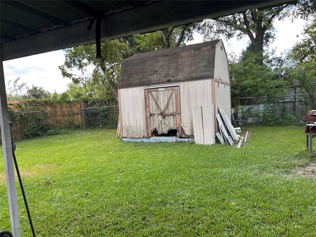 1707 Winter Bay Lane, Houston, TX 77088