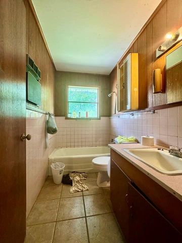 110 Prince Valiant Drive, Woodville, TX 75979