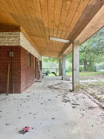 110 Prince Valiant Drive, Woodville, TX 75979