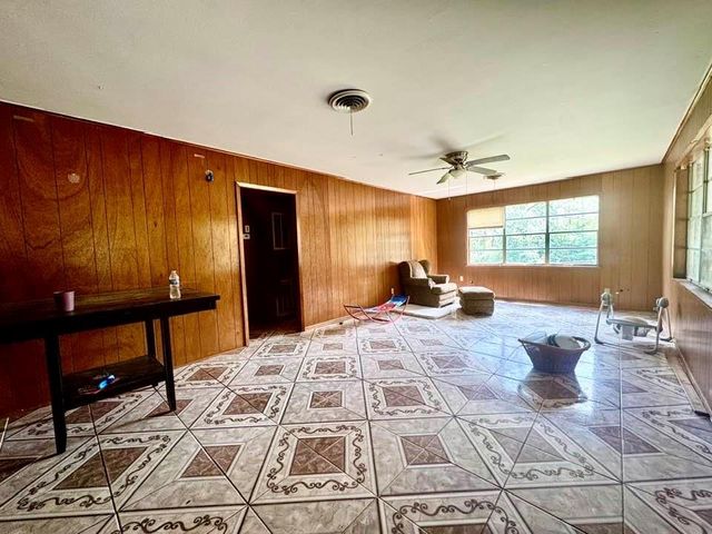 110 Prince Valiant Drive, Woodville, TX 75979