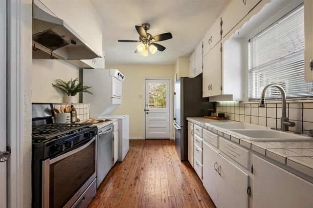 813 E 48th ST, Austin, TX 78751