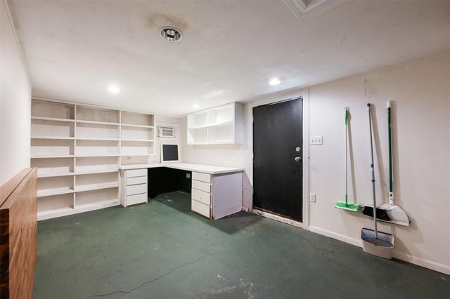 813 E 48th ST, Austin, TX 78751