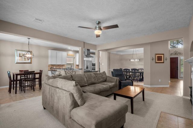 4506 Waverly Canyon Lane, League City, TX 77573
