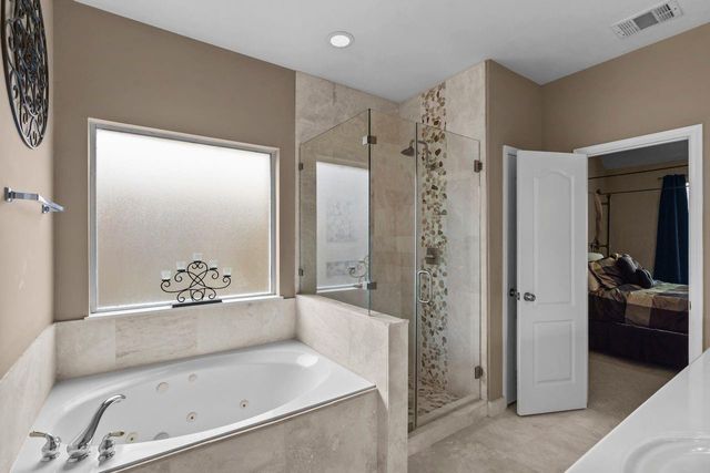 4506 Waverly Canyon Lane, League City, TX 77573