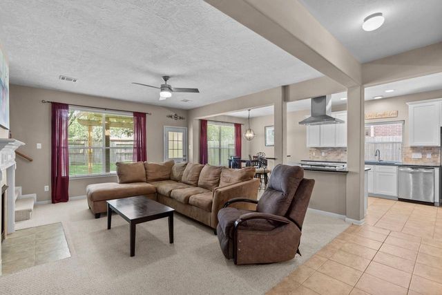 4506 Waverly Canyon Lane, League City, TX 77573