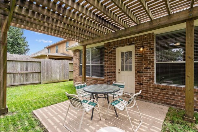 4506 Waverly Canyon Lane, League City, TX 77573