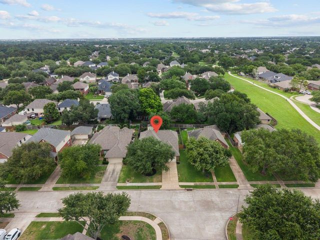 4506 Waverly Canyon Lane, League City, TX 77573
