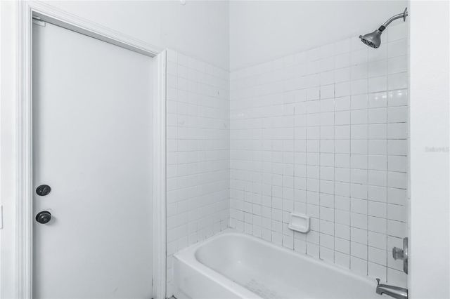 6089 JESSICA DRIVE, Apopka, FL 32703