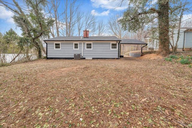 526 Glendale ST, Martinsville, VA 24112
