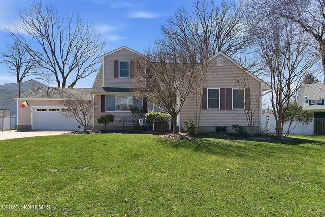 1611 Oak Glen Road, Toms River, NJ 08753