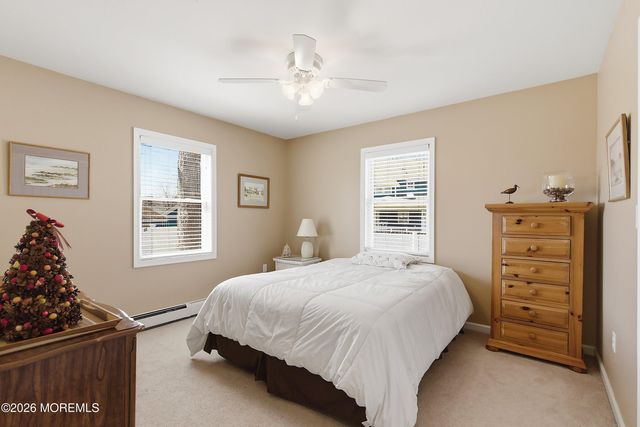 1611 Oak Glen Road, Toms River, NJ 08753