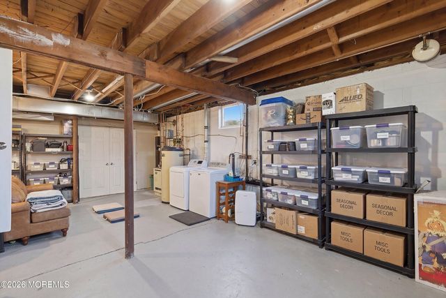 1611 Oak Glen Road, Toms River, NJ 08753