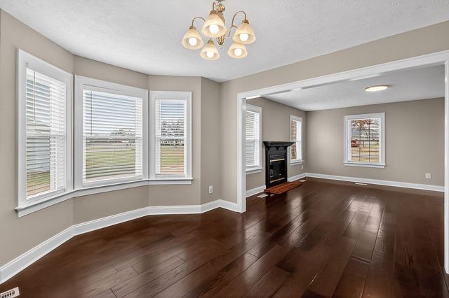 406 Mockingbird Dr, Mount Pleasant, TN 38474