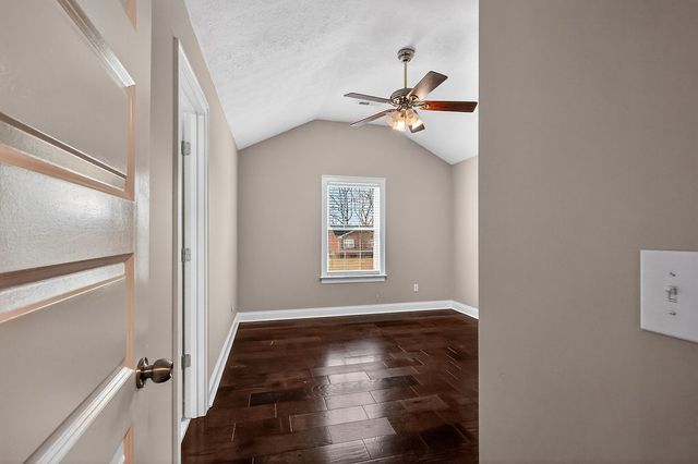 406 Mockingbird Dr, Mount Pleasant, TN 38474