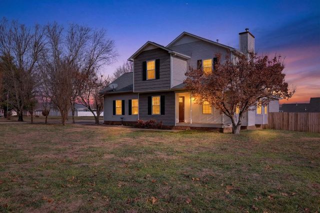 406 Mockingbird Dr, Mount Pleasant, TN 38474