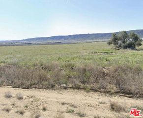 0 VAC/COR AVE K4/85TH, Del Sur, CA 93536