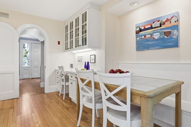 42 Crescent Rd, Concord, MA 01742
