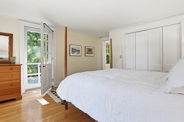 42 Crescent Rd, Concord, MA 01742