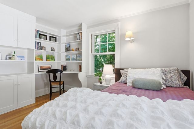 42 Crescent Rd, Concord, MA 01742