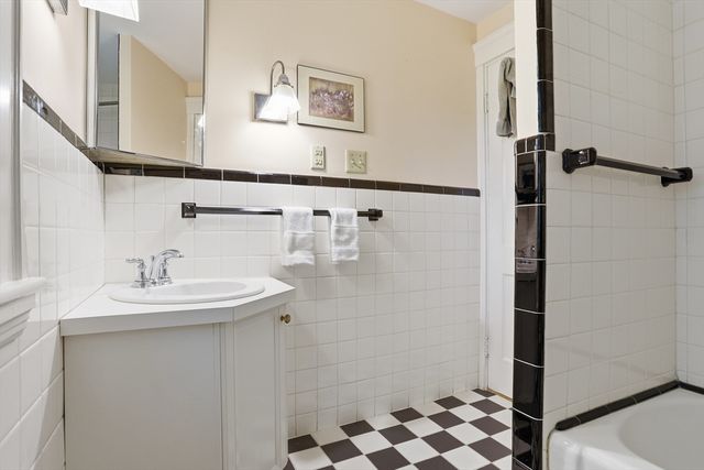 42 Crescent Rd, Concord, MA 01742