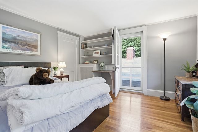 42 Crescent Rd, Concord, MA 01742