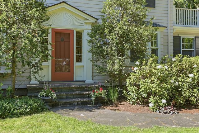 42 Crescent Rd, Concord, MA 01742