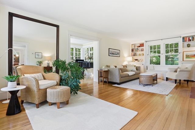 42 Crescent Rd, Concord, MA 01742