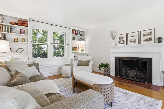 42 Crescent Rd, Concord, MA 01742