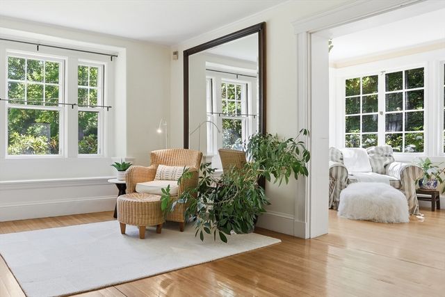 42 Crescent Rd, Concord, MA 01742