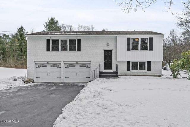 124 Hayes Road, Schuylerville, NY 12871