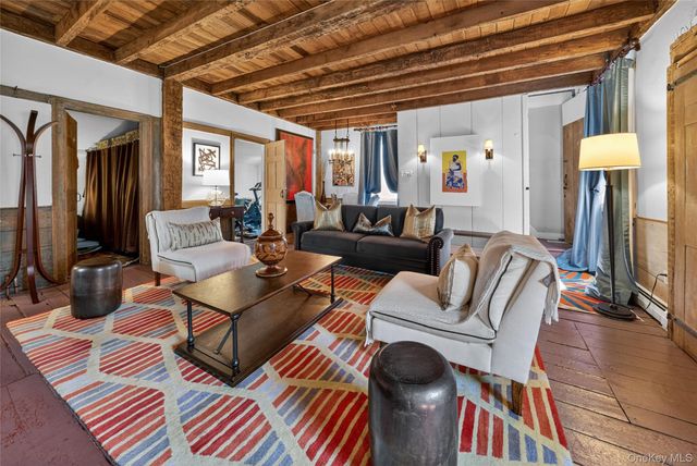 1141 Old Quaker Hill Road, Pawling, NY 12564