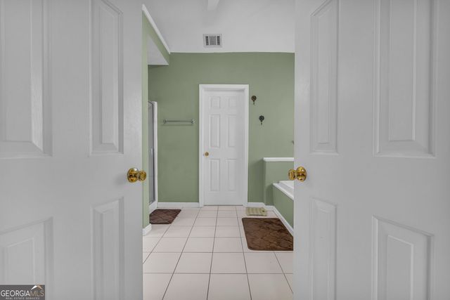 2878 Forest Court, Loganville, GA 30052