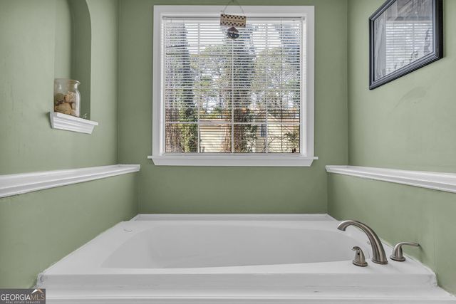 2878 Forest Court, Loganville, GA 30052