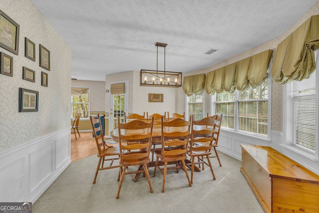 2878 Forest Court, Loganville, GA 30052