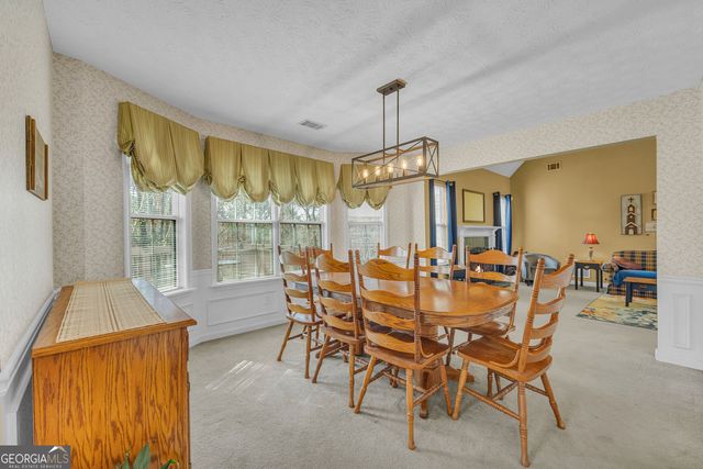 2878 Forest Court, Loganville, GA 30052